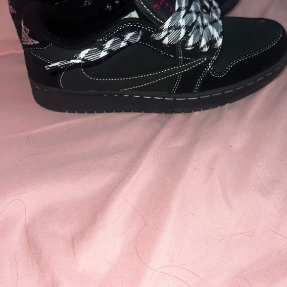 Travis Scott Black Sneakers - Picture 1 of 1